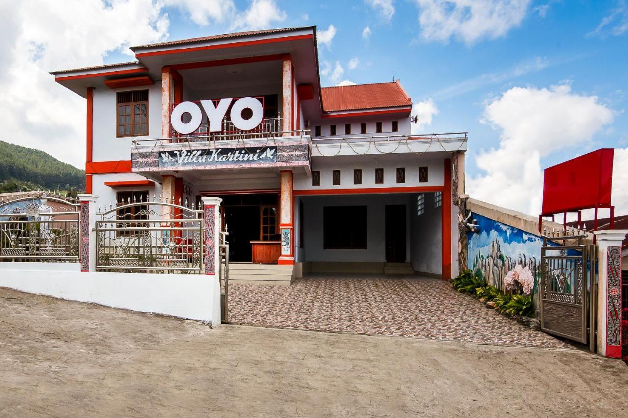Oyo 1520 Hotel Kartini Tarutung Eksteriør bilde