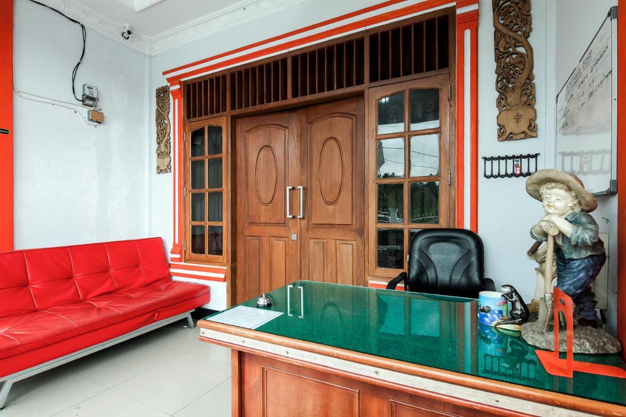 Oyo 1520 Hotel Kartini Tarutung Eksteriør bilde