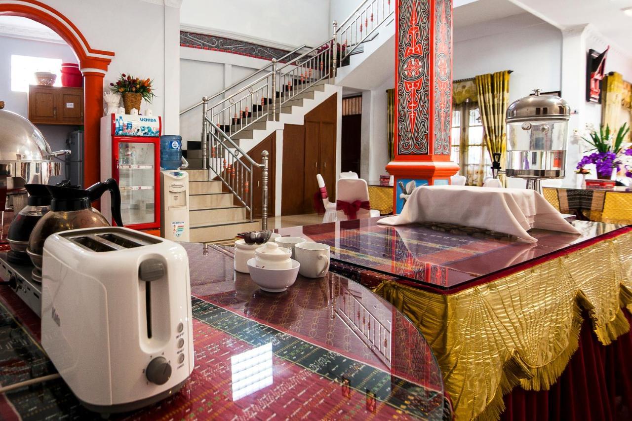Oyo 1520 Hotel Kartini Tarutung Eksteriør bilde