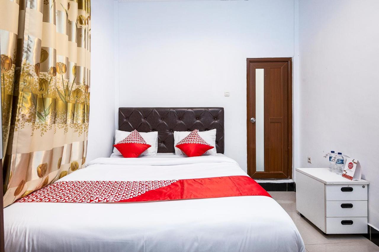 Oyo 1520 Hotel Kartini Tarutung Eksteriør bilde